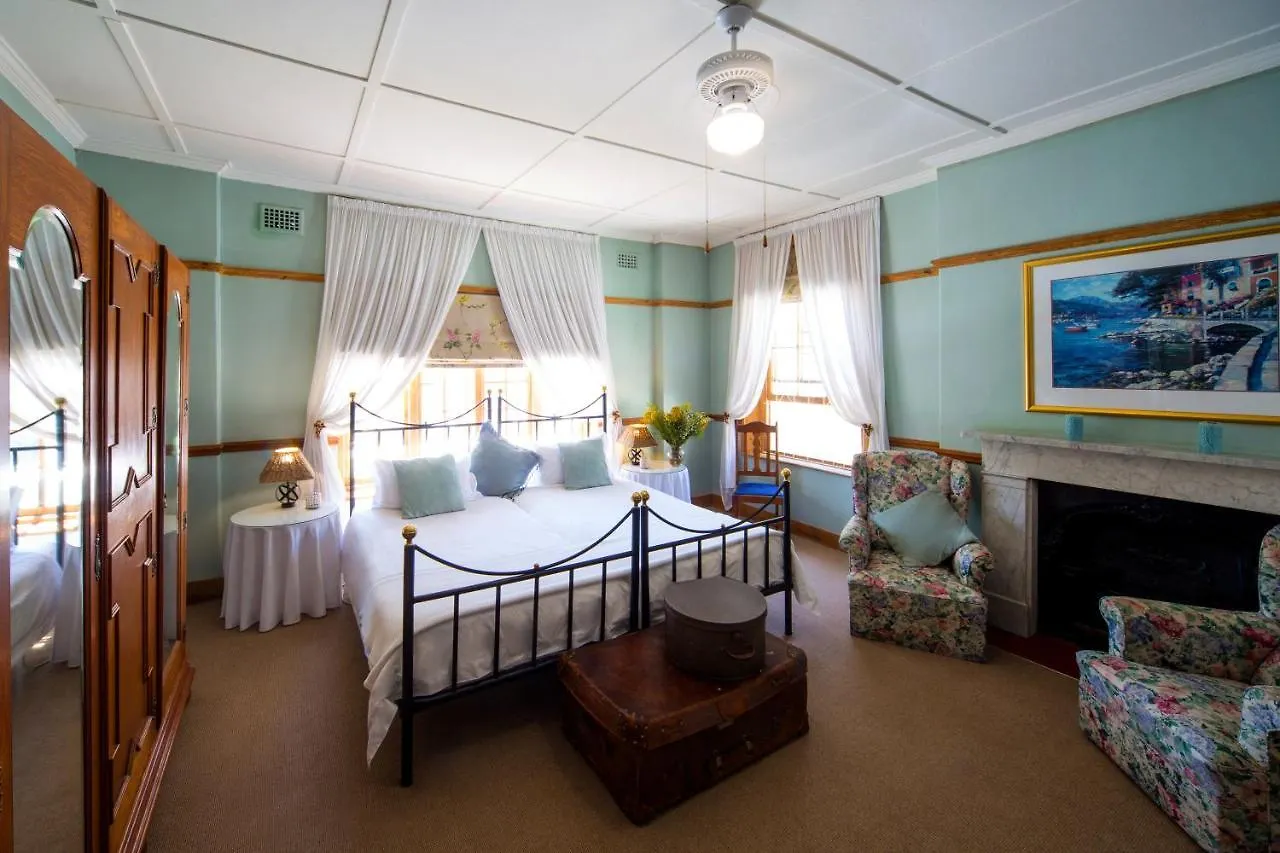 Mountain Manor Guest House & Executive Suites Città del Capo 4*,